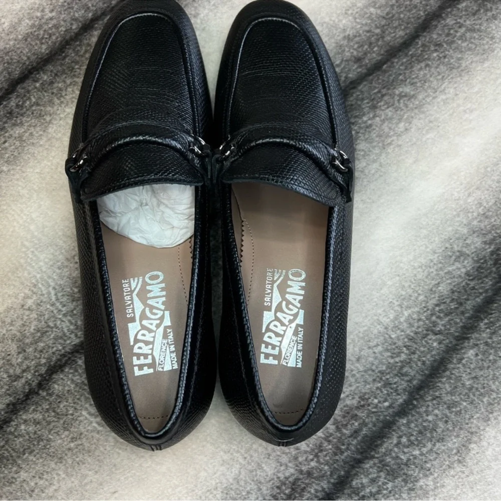 Salvatore Ferragamo Raion Black Leather Gancini Logo Loafers